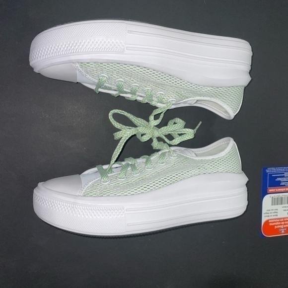 Converse Chuck Taylor All Star Move Low Top Mesh  Sneaker Womens size 8 - Picture 2 of 7